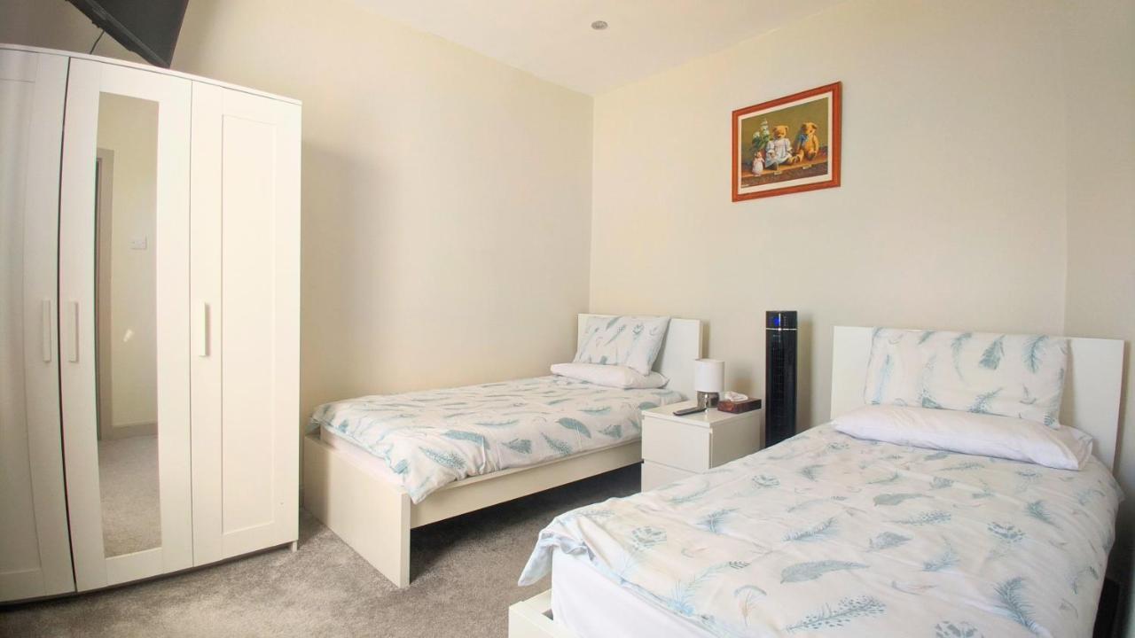 Modern Holiday Let In Skipton, North Yorkshire エクステリア 写真